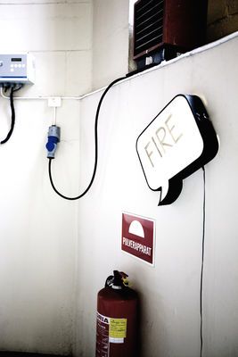 1fc9d9e3-c1d4-4f1c-ae3d-2a0c6d512520-large